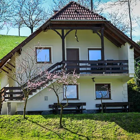 Сasa de vacaciones Countryside House, 1,5 Hour From Bled