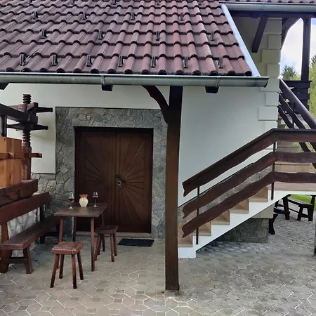 Countryside House, 1,5 Hour From Bled Male Brusnice